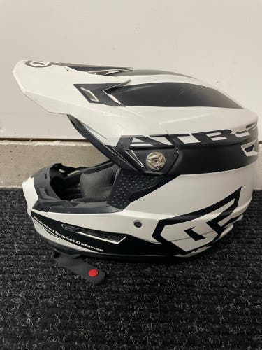 6d ATR-2 motocross helmet (adult small)