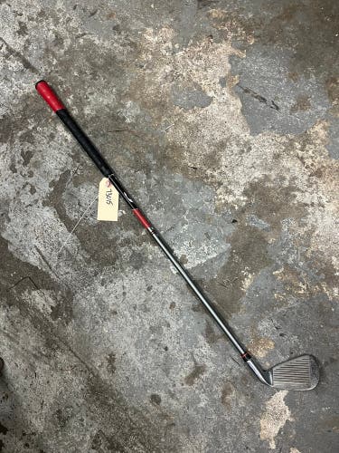 Used Walter Hagen Jr Series 2 Graphite 29" 9 Iron Grip Needs to be Replaced GC1