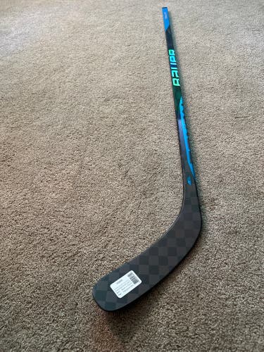 New Junior Bauer Right Handed P88 50 Flex Nexus Sync Hockey Stick