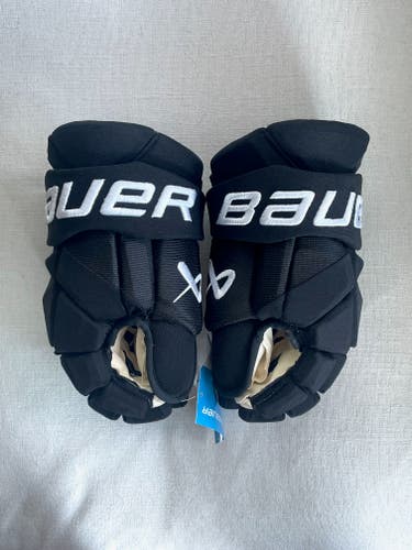 New Bauer Vapor Hyperlite Gloves 14" Pro Stock