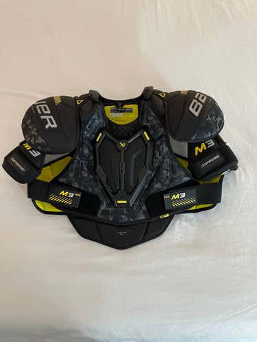 Used Medium Senior Bauer Supreme M3 Shoulder Pads