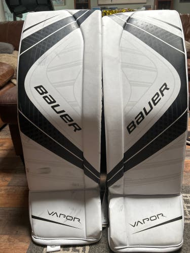 Used  Bauer  Vapor Goalie Leg Pads