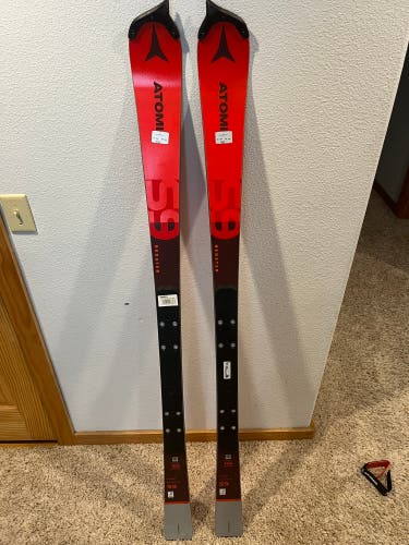 *New* Unused Atomic Redster S9 165 SL Skis