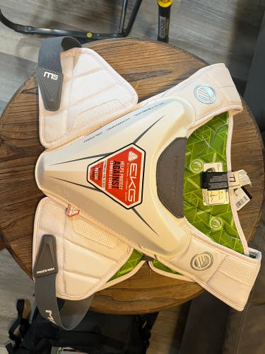 Maverik Shoulder Pads