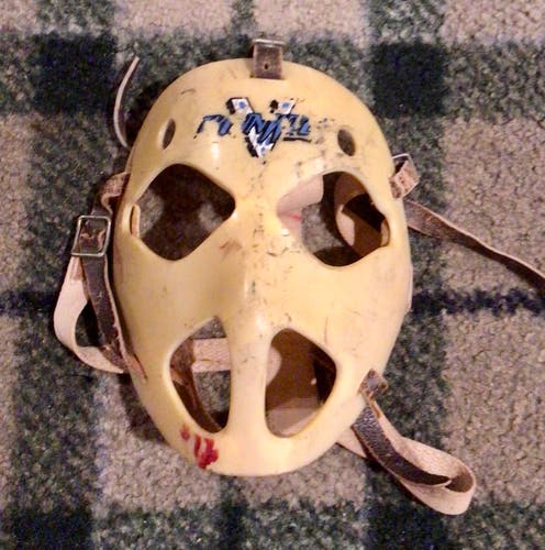 Winnwell unique rare 1960’s vintage street hockey Goalie Mask