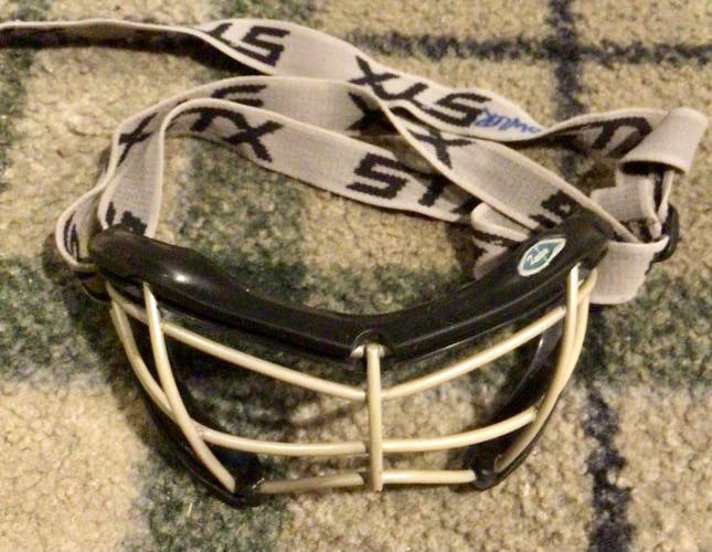 STX women’s lacrosse black Headgear