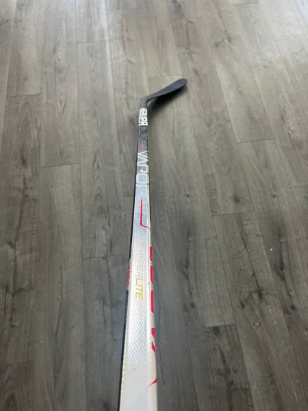 Used Senior Bauer Right Handed P92 Vapor Hyperlite Hockey Stick