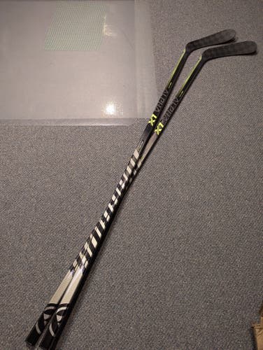 New Warrior Alpha LX Pro Senior Right Handed Hockey Stick 2-Pack W28 and M03