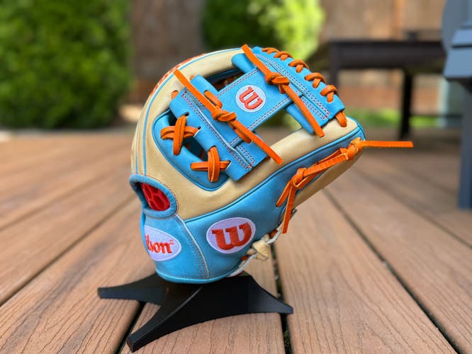 Custom Wilson A2000 11.25” 1788 Baseball Glove