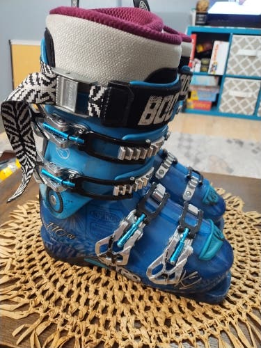 Used Women's K2 Spyne Ski Boots Medium Flex