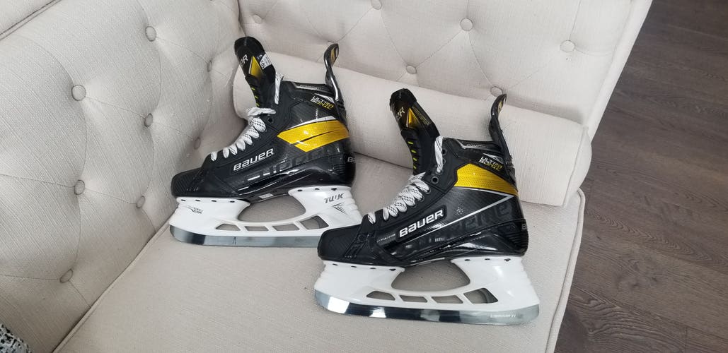 New Senior Bauer Supreme UltraSonic Hockey Skates Extra Wide Width 10.5