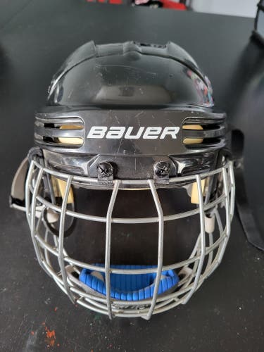Used Senior Small Bauer BHH4500 Helmet