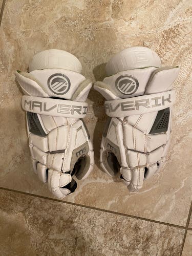 Maverick M5 Lacrosse Gloves