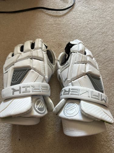 New  Maverik 13" M5 Lacrosse Gloves