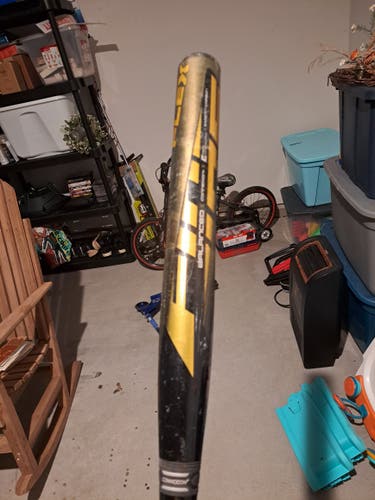 Used 2019 Easton Fire Flex Bat (-8) Composite 26 oz 34"