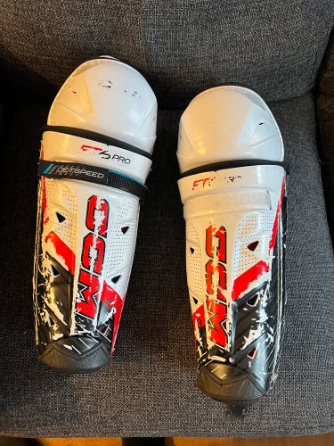 FT6 Pro Shin Pads