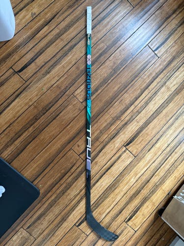 PLEASE READ-New True Right Handed Pro Stock Hzrdus PX Hockey Stick