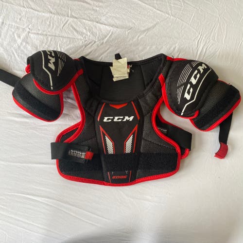 hockey shoulder pad ccm jetspeed edge yth L used