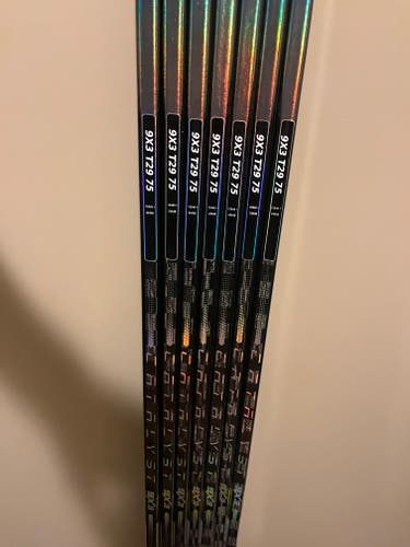 New Senior True catalyst 9x3 Right Handed Hockey Stick P29 Pro Stock