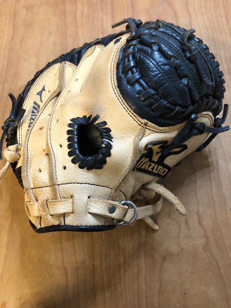 Mizuno catchers mitt
