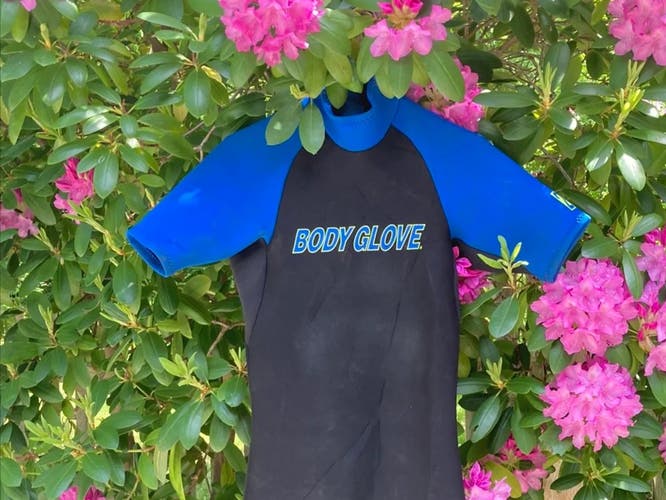 Black/Blue Body Glove Men’s Med. Excellent condition Shorty Spring suit 2/1 Mm