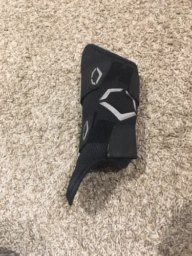 Evosheild Leg Guard RHB