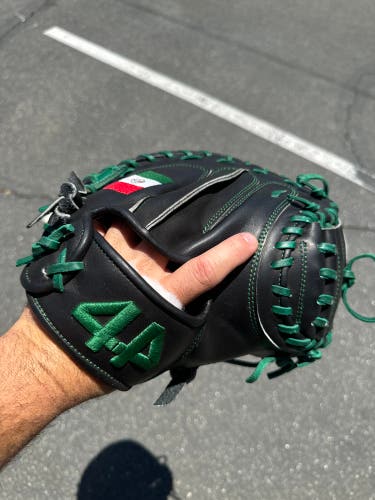 44 Brand Cather's Glove ( 32.5" ) Almost Brand New