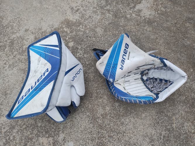 Used Bauer Vapor 1x Regular Intermediate Goalie Glove Set