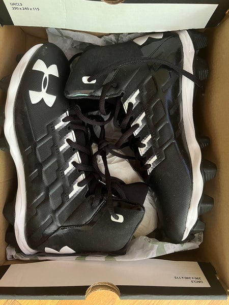 UA Renegades RM JR Brand New Boys Football Cleats
