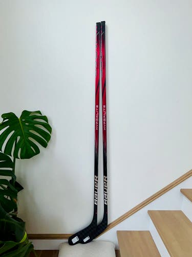 2 Pack New Senior Bauer Right Handed P92 Vapor Hyperlite 2 Hockey Stick