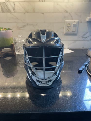 Cascade S Black and white lacrosse helmet (youth)