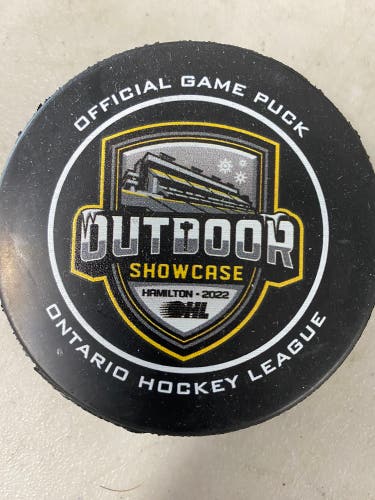 Hamilton Bulldogs OHL Outdoor 2022 puck