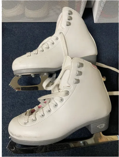 Used Riedell Figure Skates Junior 3