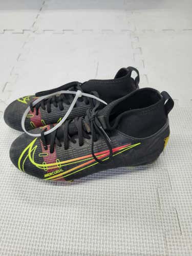 Used Nike Junior 01.5 Football Cleats