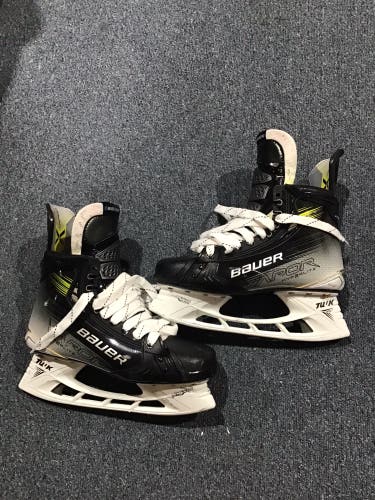 Used Senior Bauer Orlov Pro Stock 9.5 Vapor Hyperlite 2 Hockey Skates