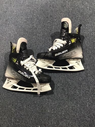 Used Senior Bauer Orlov Pro Stock 9.5 Vapor Hyperlite 2 Hockey Skates