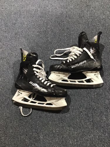 Used Senior Bauer Svechnikov Pro Stock 9 1/4 Vapor Hyperlite 2 Hockey Skates