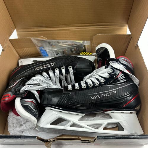 New Bauer Vapor X900 Goalie Skates | 8 EE