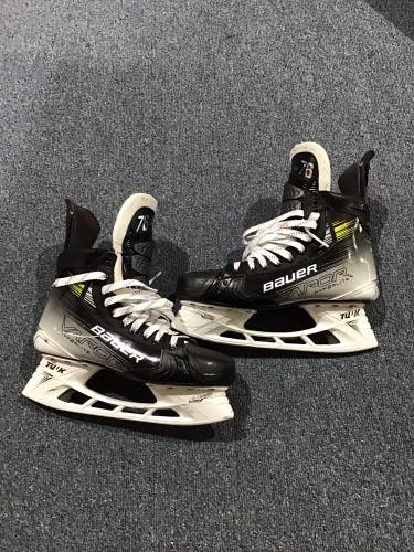 Used Senior Bauer Skjei Pro Stock R 9 L 9.5 Vapor Hyperlite 2 Hockey Skates