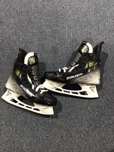 New Senior Bauer Skjei Pro Stock R 9 L 9.5 Vapor Hyperlite 2 Hockey Skates