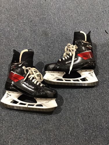 Lightly Used Senior Bauer Staal Pro Stock 10 3/4 Supreme UltraSonic Hockey Skates