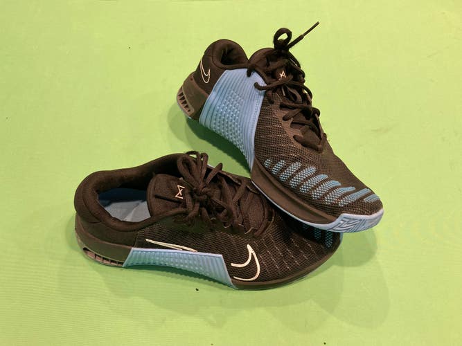 Used Nike Metcon 9 Men's Size 10.5 Basketball Shoe