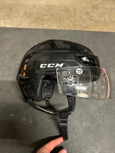 CCM Tacks Helmet - Senior Medium