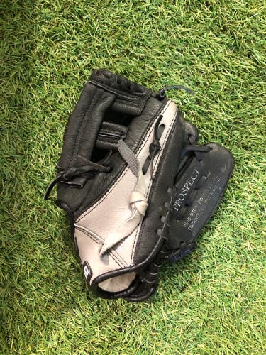 Used Kid Pitch (9YO-13YO) Mizuno Prospect Right Hand Throw Outfield Baseball Glove 9"