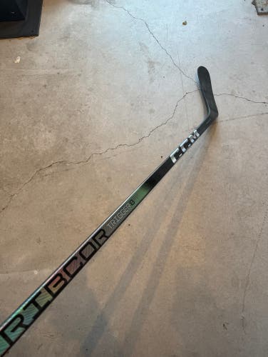 (NHL) New Senior CCM Left Hand P29 Pro Stock RibCor Trigger 8 Pro Hockey Stick