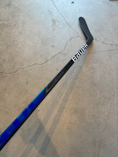 NHL New Senior Bauer Left Hand P92M Pro Stock 2S Pro Dressed As Supreme UltraSonic Hockey Stick