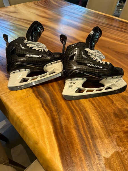 Bauer Mach hockey skates