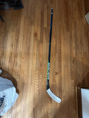 Used Intermediate Bauer Nexus Geo Left Hand Hockey Stick P92