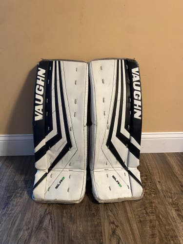 Vaughn Slr2 24+2 goalie pads