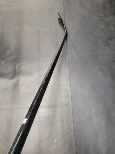 New Senior Warrior Covert QR6 pro Right Handed Hockey Stick W03 85 flex